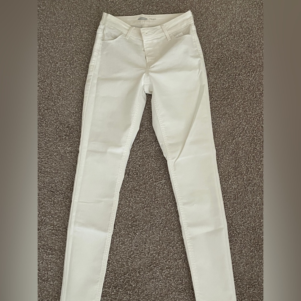 Old Navy Women's white Skinny Jeans